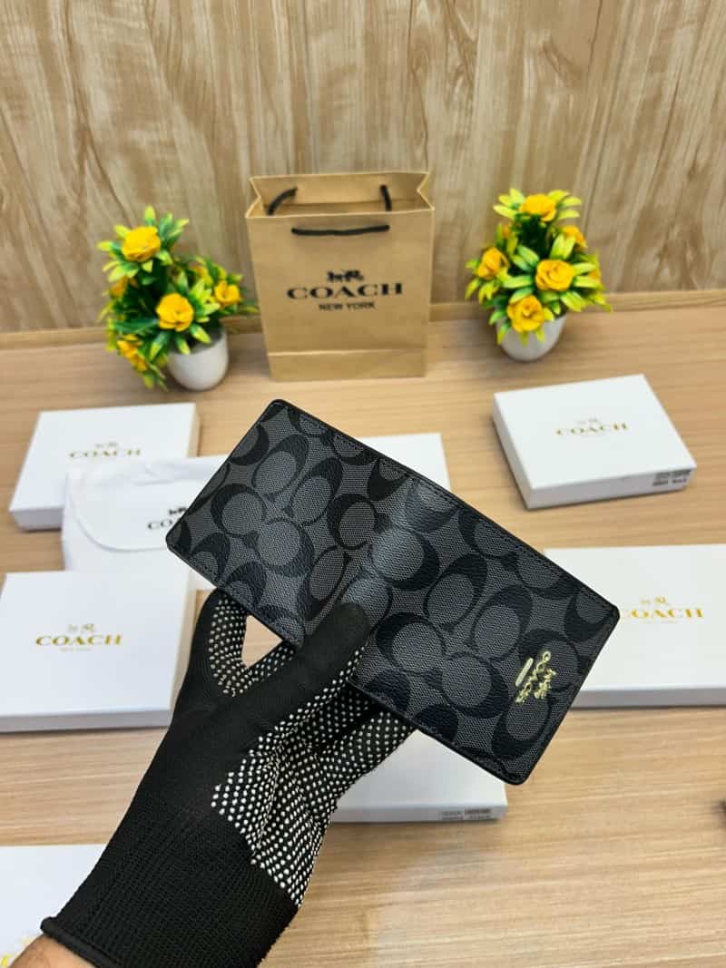 COACH_WALLET_V693