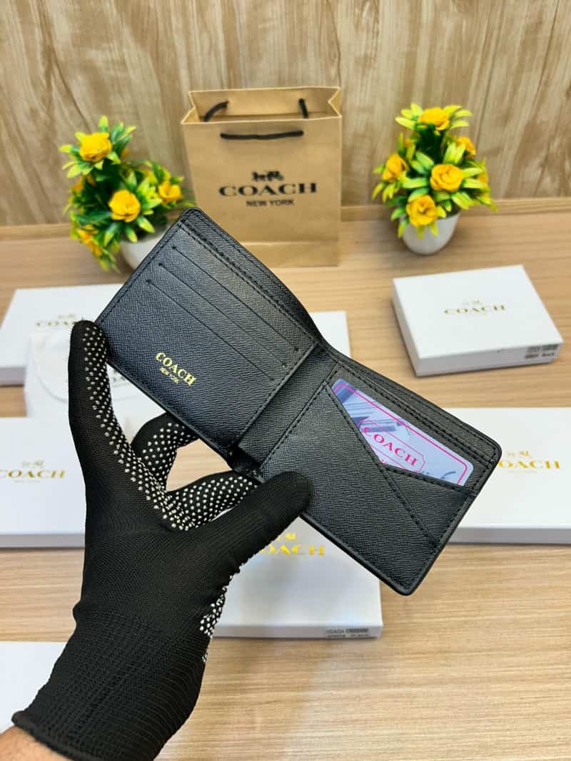 COACH_WALLET_V690
