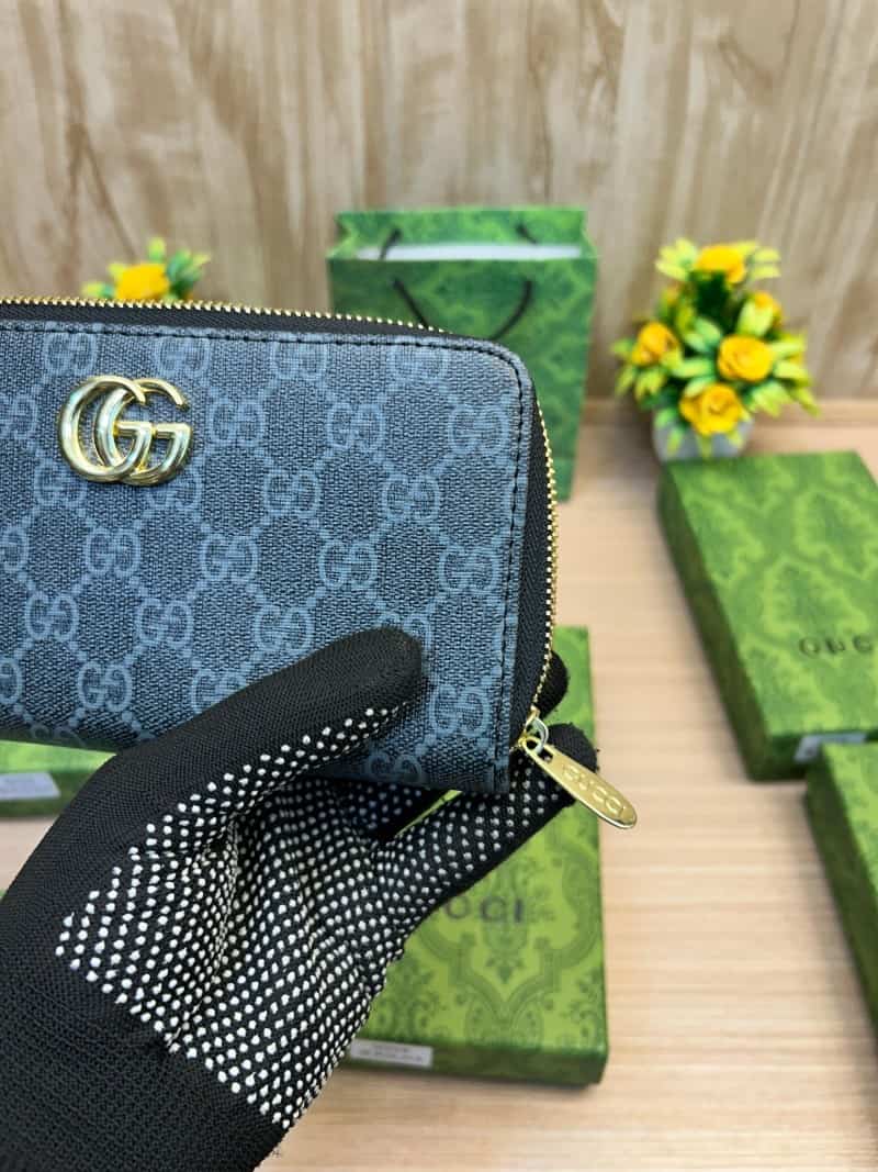 GUCCI_LONG_WALLET_V689
