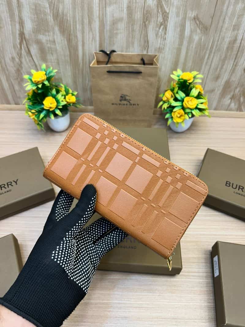 BURBERRY_LONG_WALLET_V685