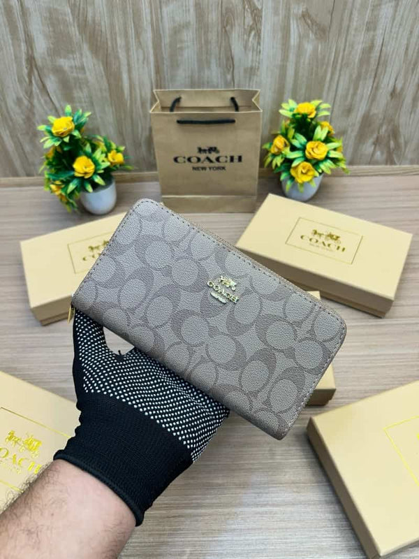 COACH_LONG_WALLET_V681