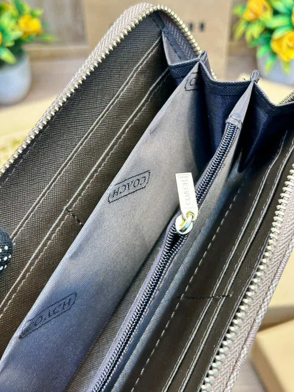COACH_LONG_WALLET_V681