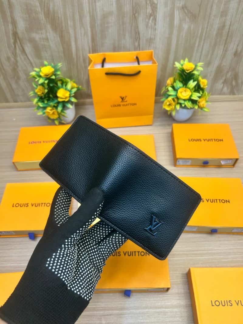 LOUIS_VUITTON_WALLET_V675