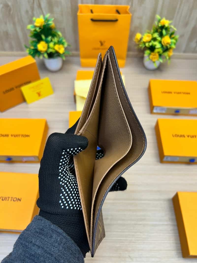 LOUIS_VUITTON_WALLET_V673