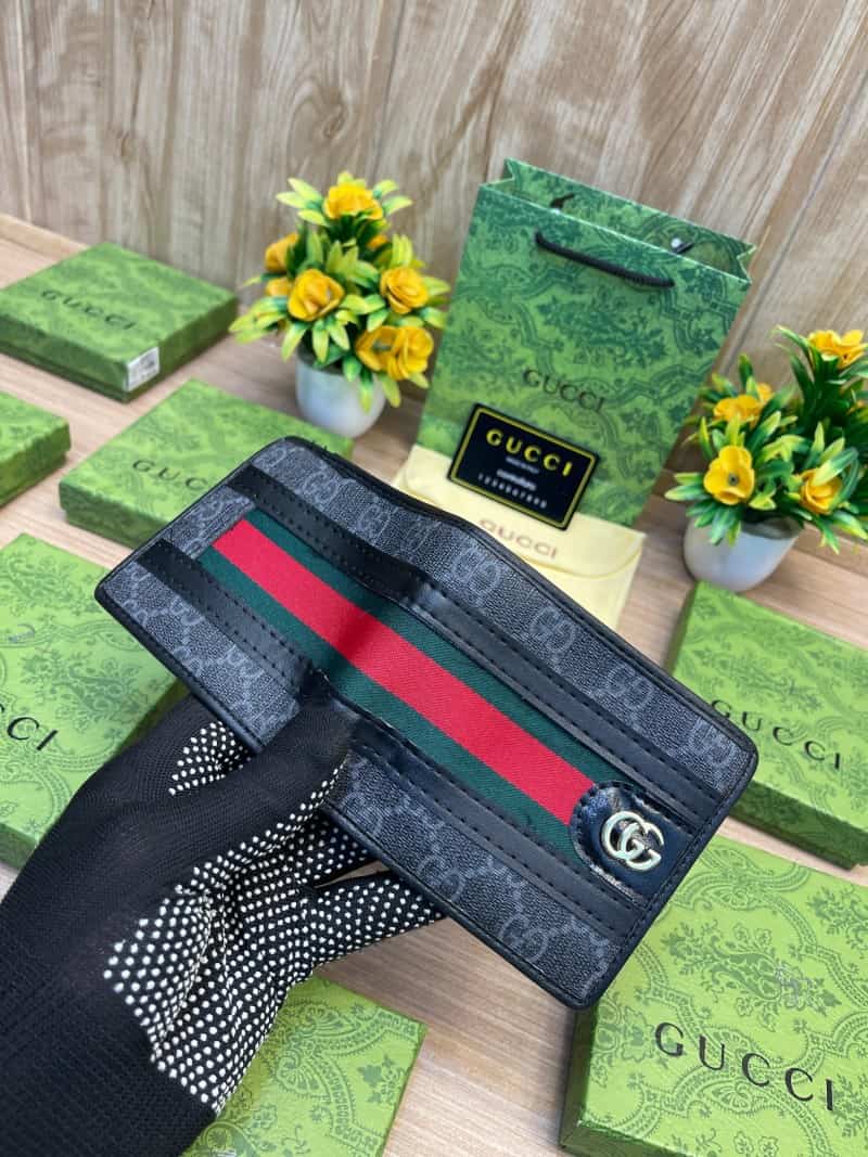GUCCI_WALLET_V642
