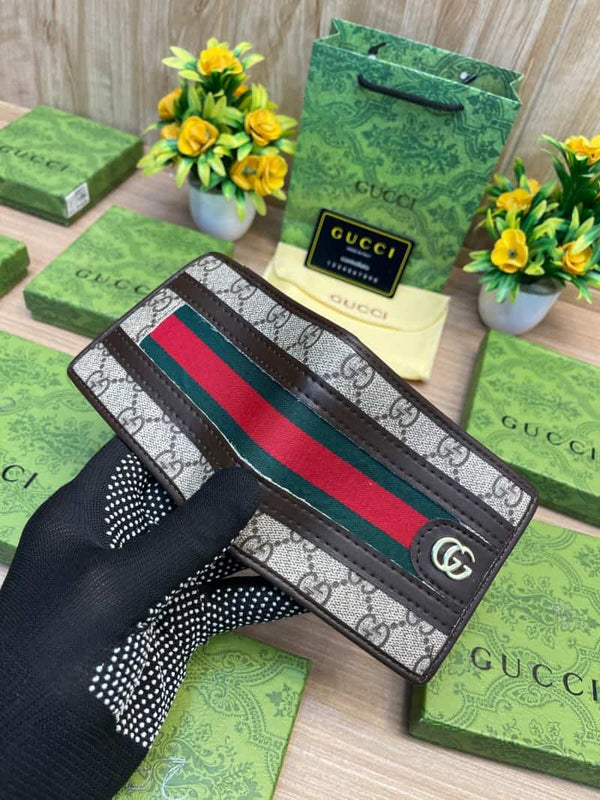 GUCCI_WALLET_V640