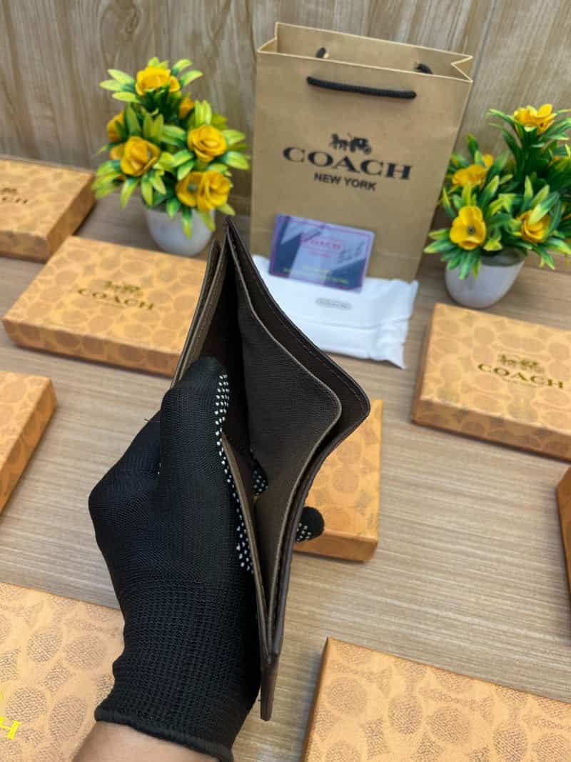 COACH_WALLET_V632