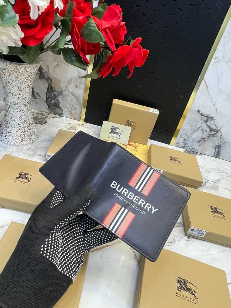 BURBERR_Y WALLET V623