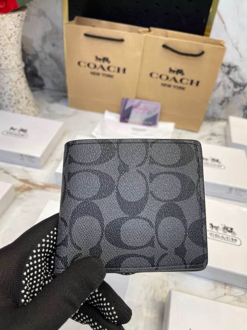 COACH_WALLET_V618