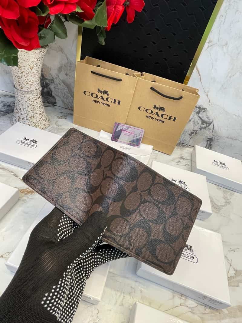 COACH_WALLET_V617