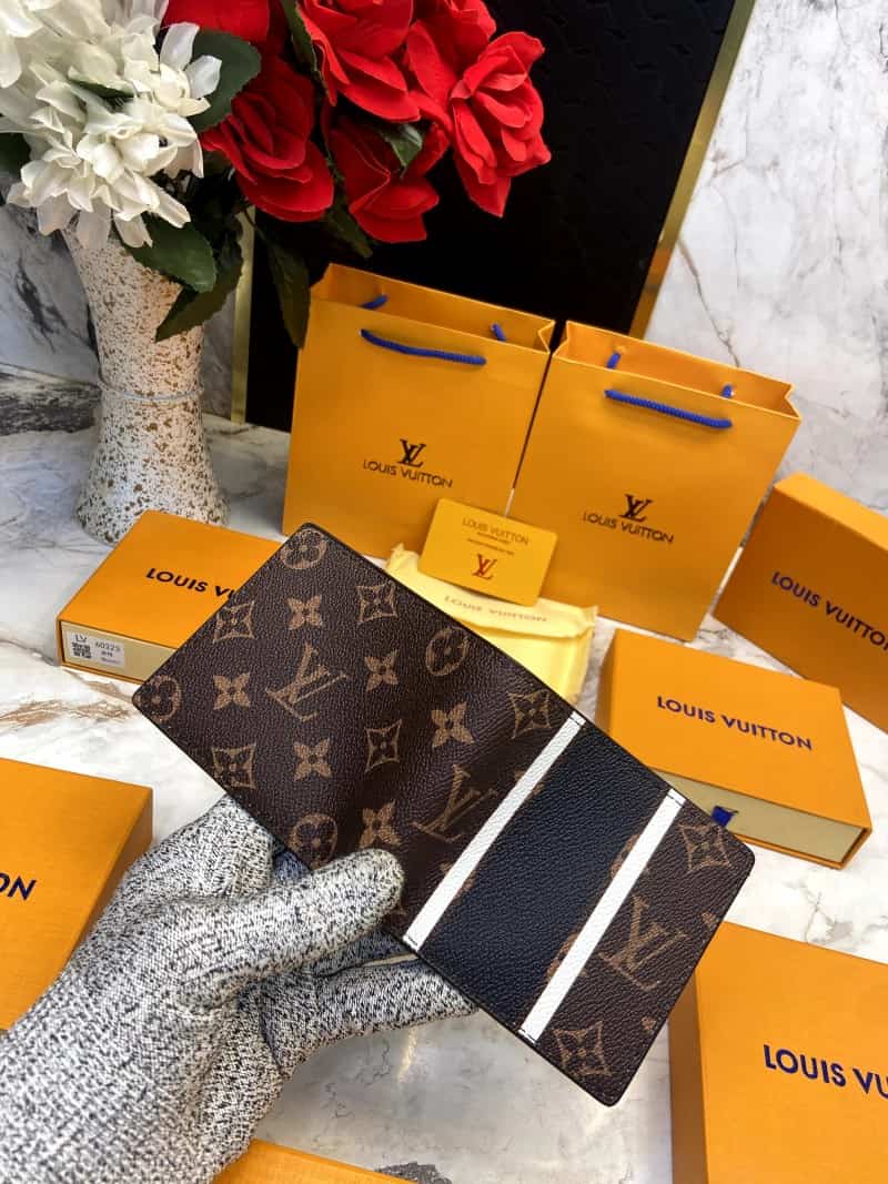 LOUIS_VUITTON_WALLET_V586
