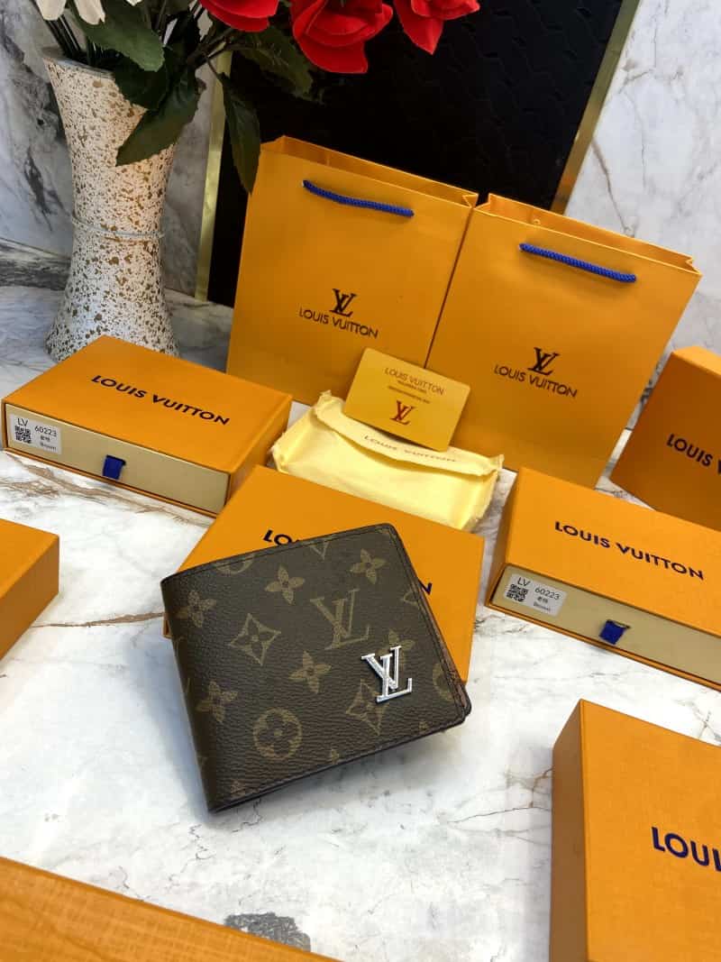 LOUIS_VUITTON_WALLET_V579