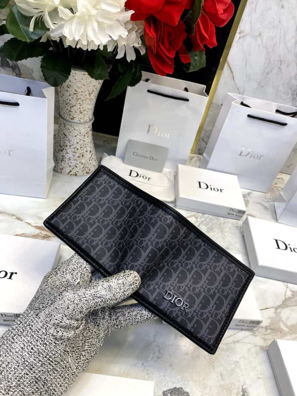 DIOR_WALLET_V562