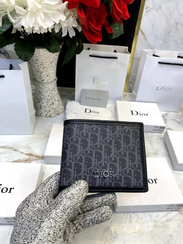 DIOR_WALLET_V562