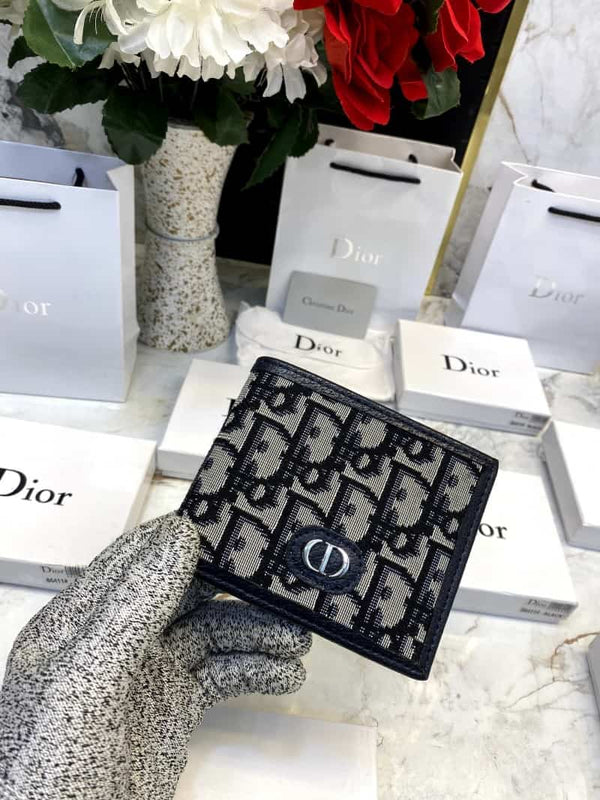DIOR_WALLET_V561