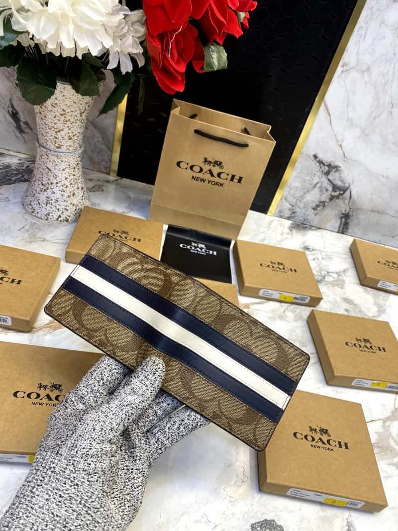 COACH_WALLET_V558