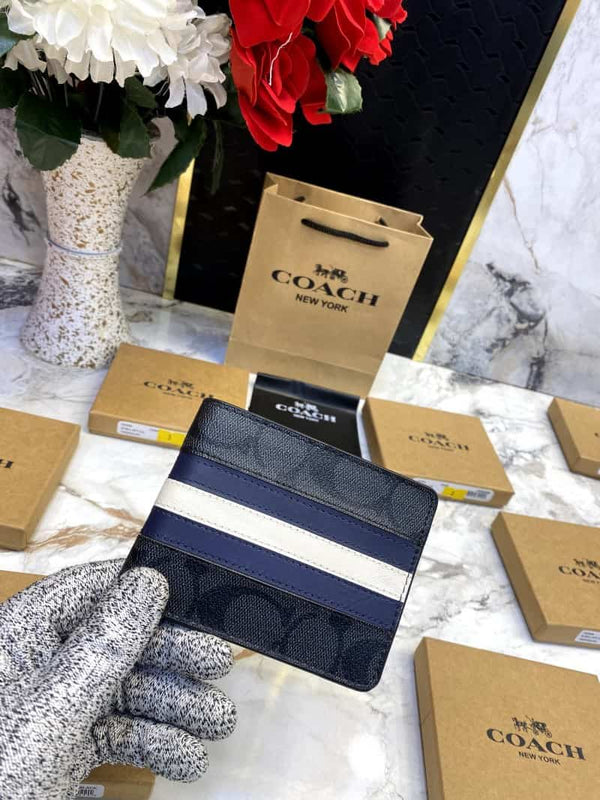 COACH_WALLET_V557