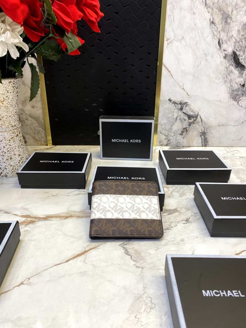 MICHAEL_KORS_Wallet_553
