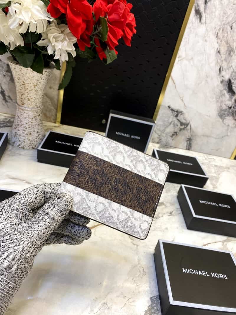 MICHAEL_KORS_Wallet_554