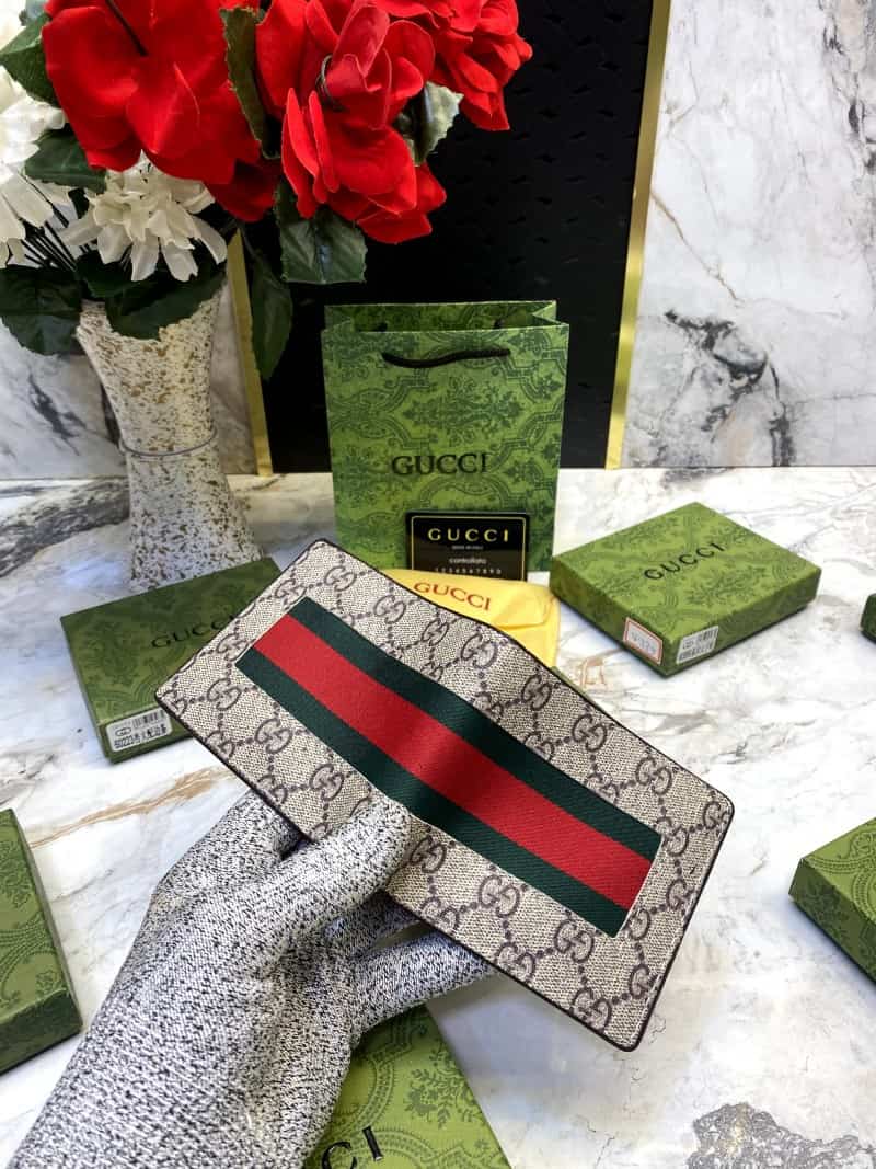 GUCCI_WALLET_V548