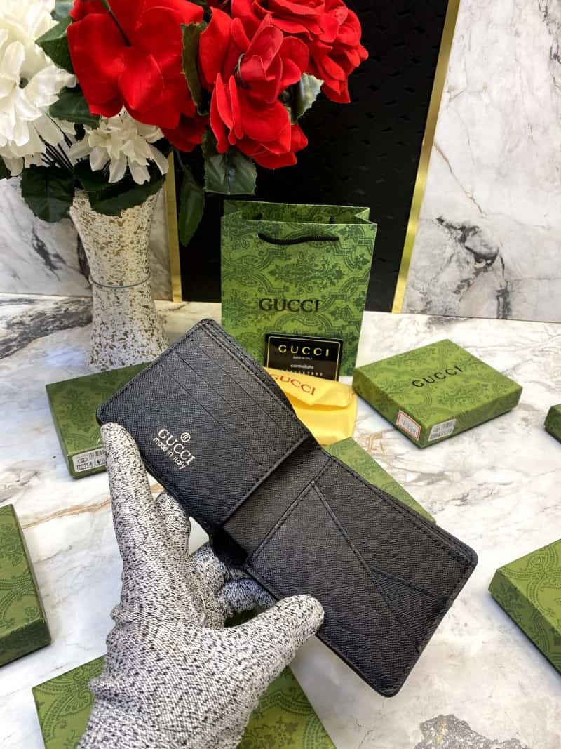 GUCCI_WALLET_V549