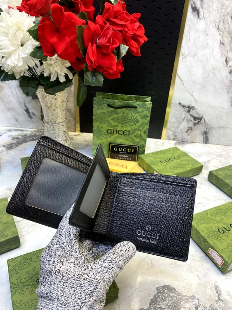 GUCCI_WALLET_V546