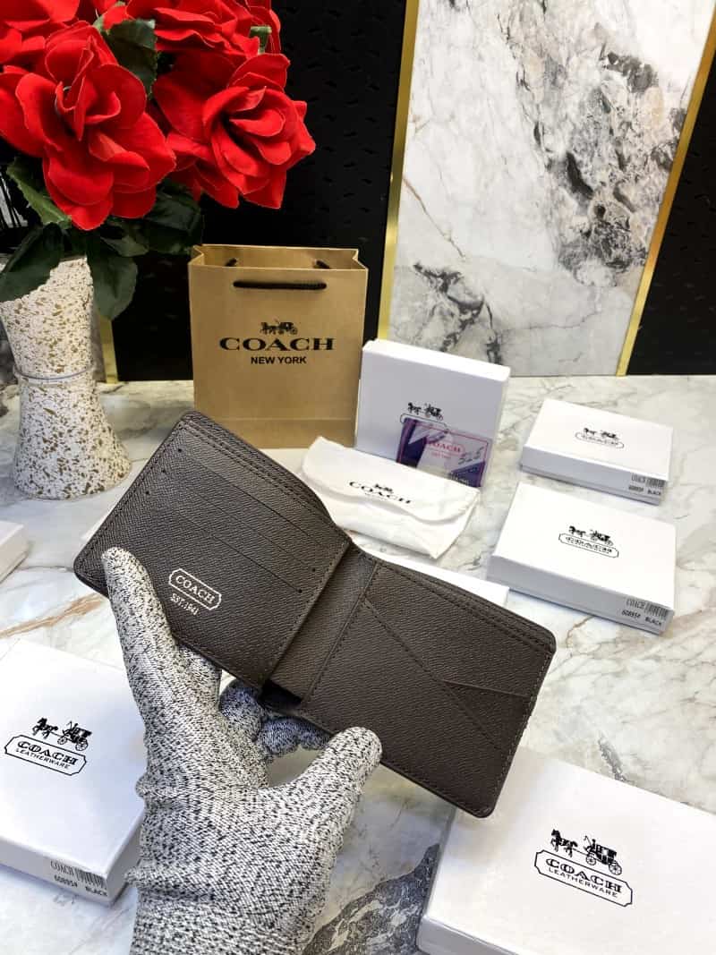 COACH_WALLET_V544