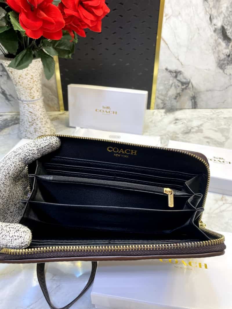 COACH_LONG_WALLET_V543