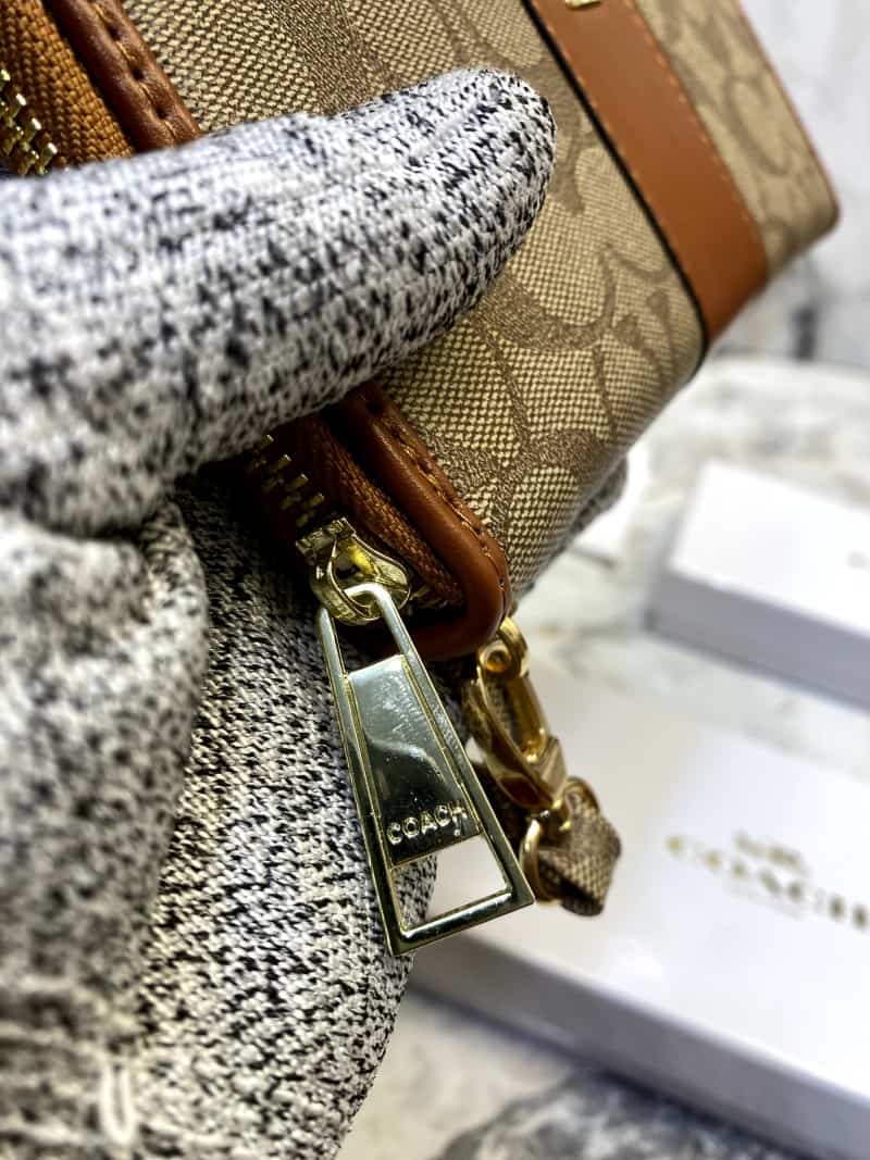 COACH_LONG_WALLET_V541