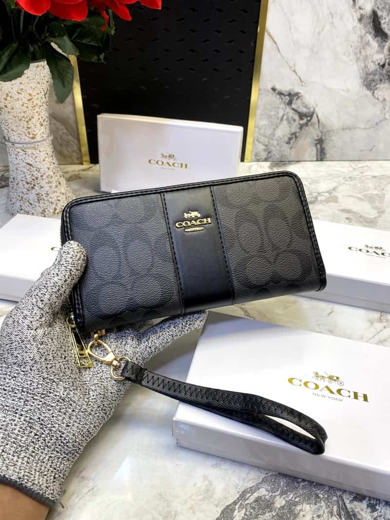 COACH_LONG_WALLET_V540