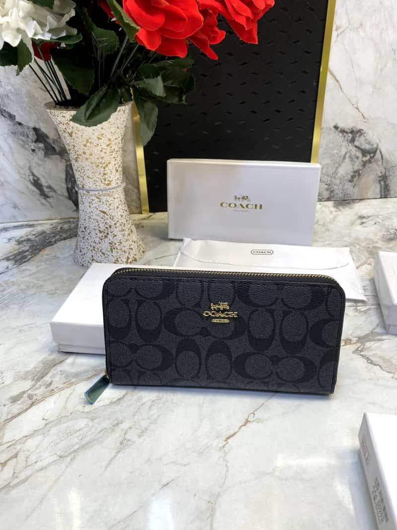 COACH_LONG_WALLET_V539