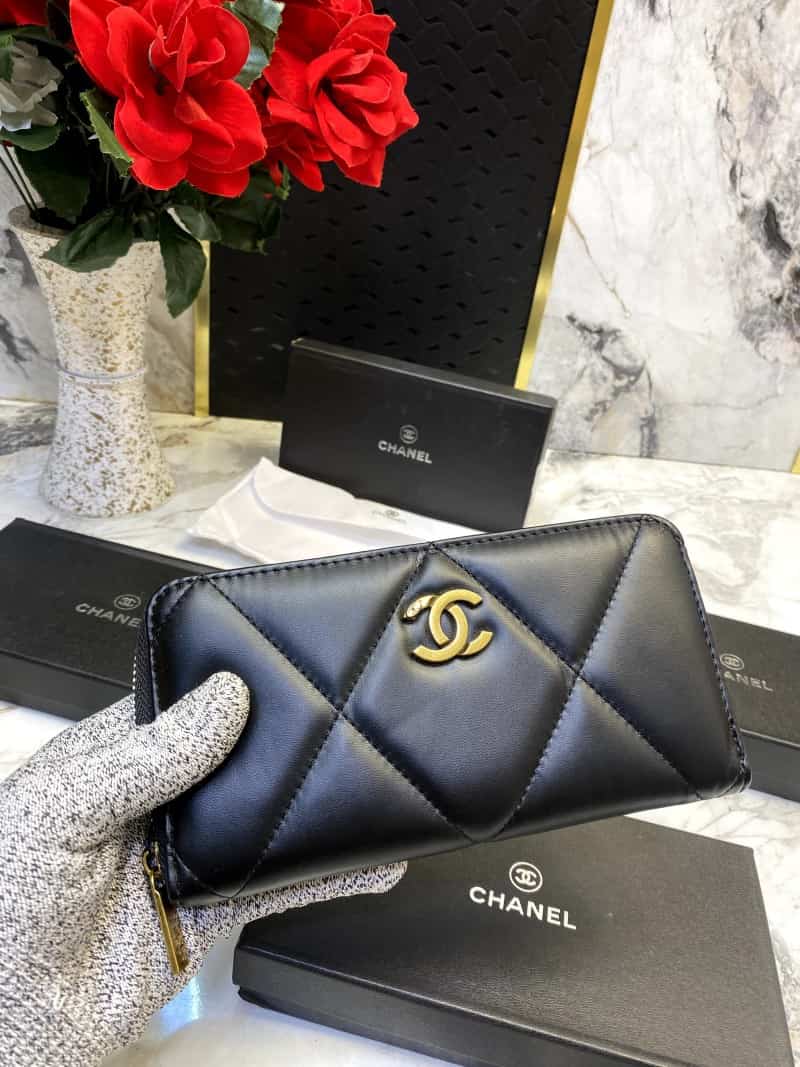 CHANEL_LONG_WALLET_V535
