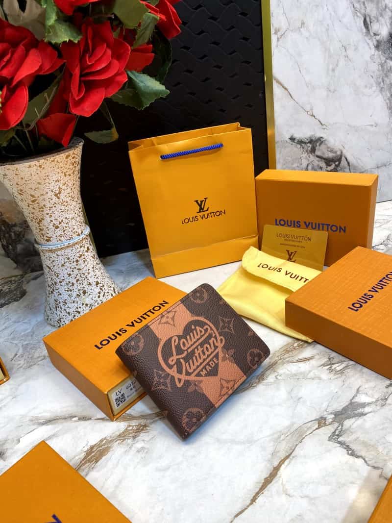 LOUIS_VUITTON_WALLET_V521