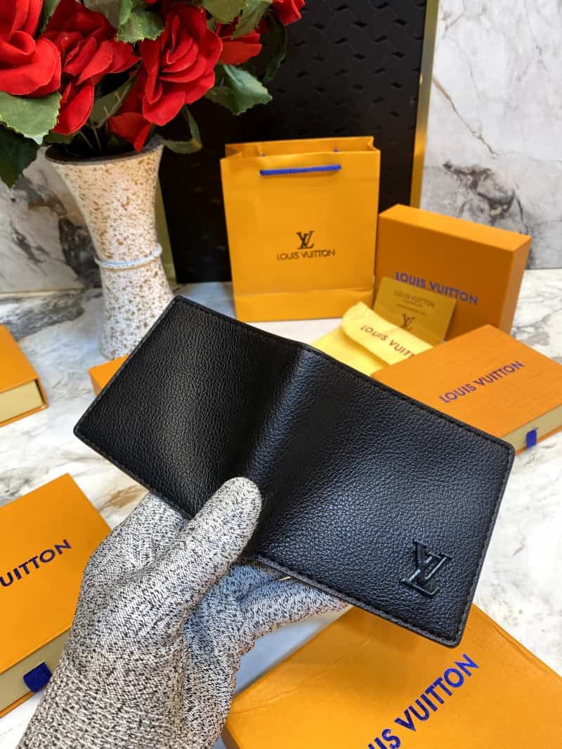 LOUIS_VUITTON_WALLET_V522
