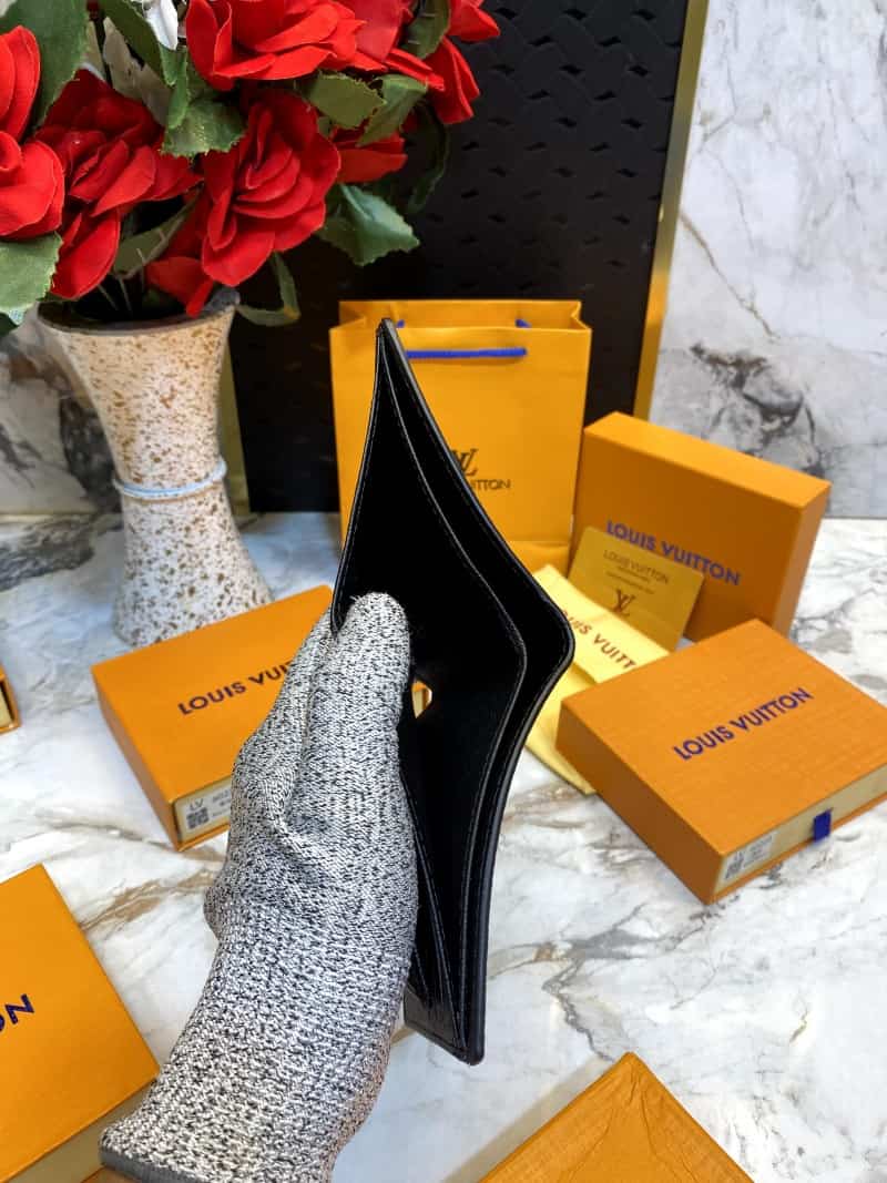 LOUIS_VUITTON_WALLET_V522