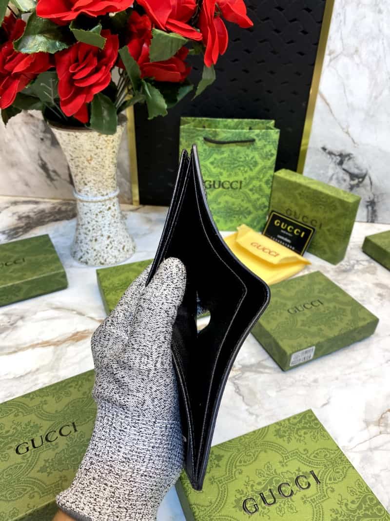 GUCCI_WALLET_V512