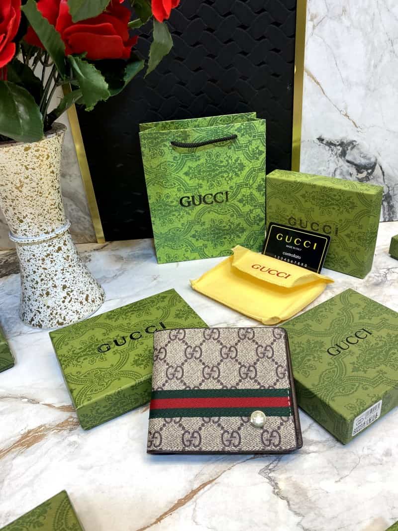 GUCCI_WALLET_V505