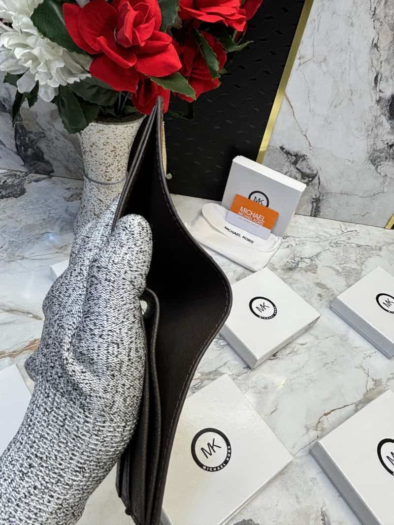 Michael_Kors_WALLET_V487