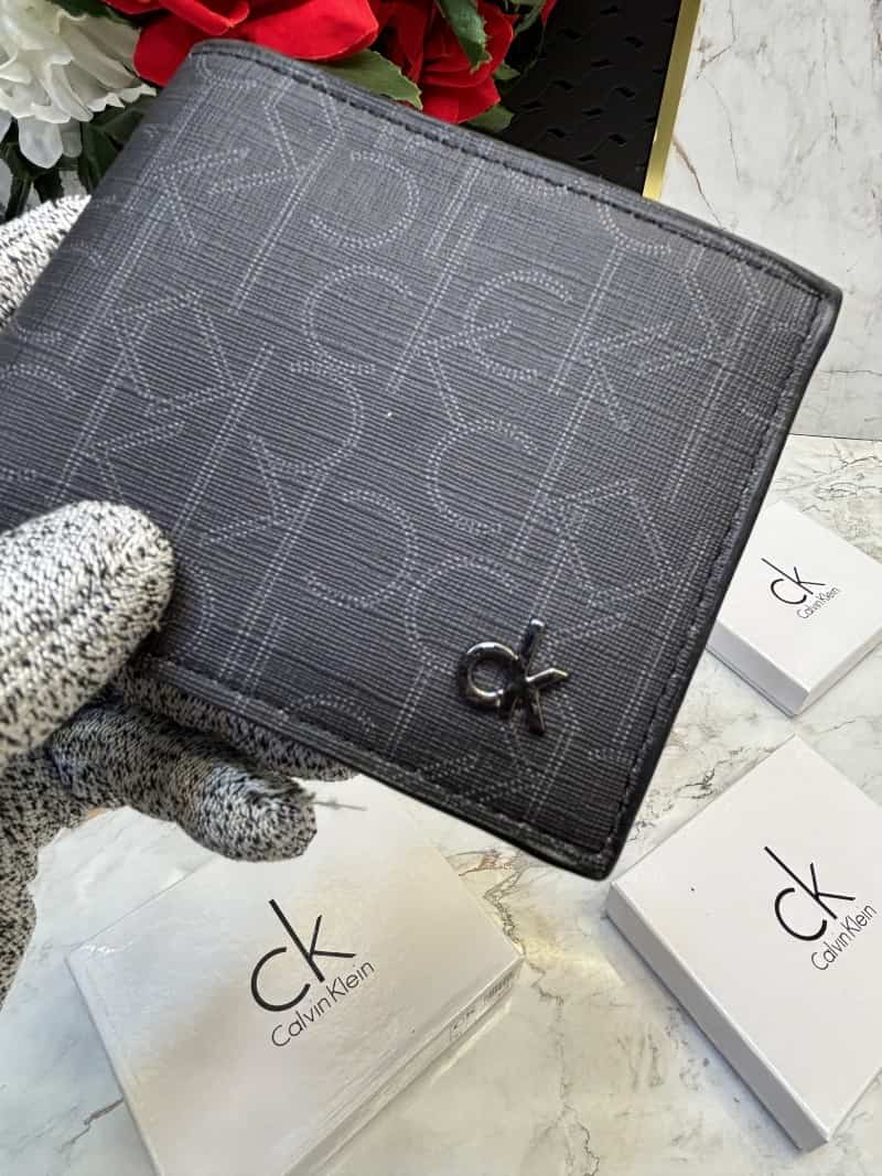 Calvin_Klein_WALLET_V489