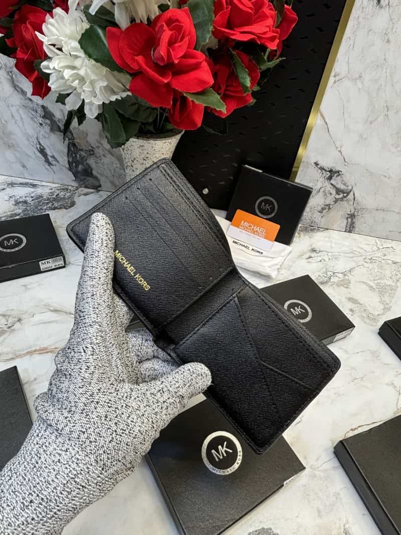 Michael_Kors_WALLET_V486