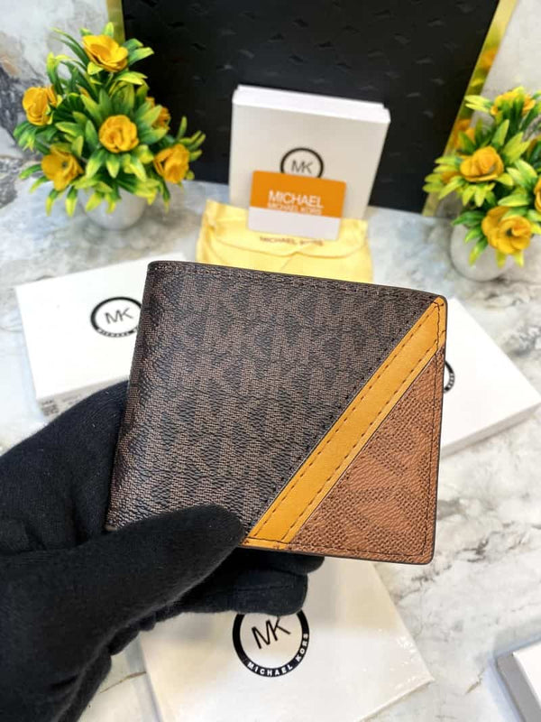 Michael_Kors_WALLET_V480