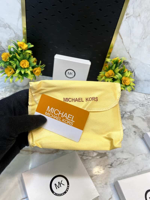 Michael_Kors_WALLET_V480
