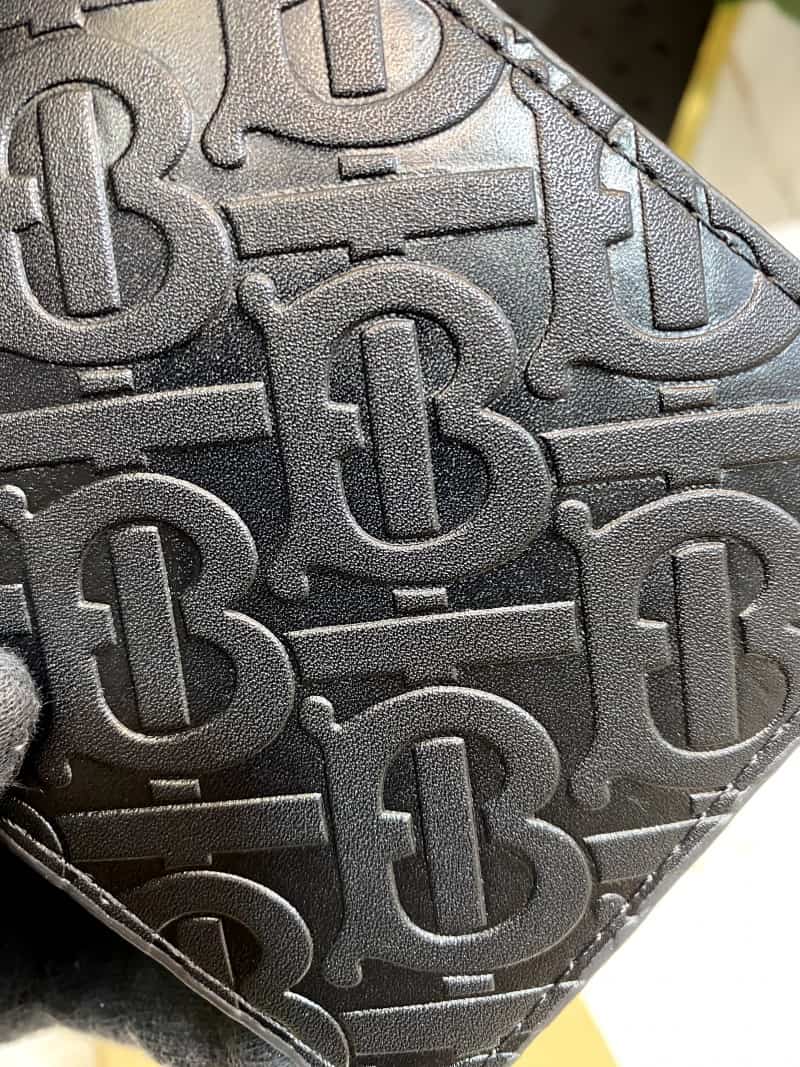BURBERR_Y WALLET V456