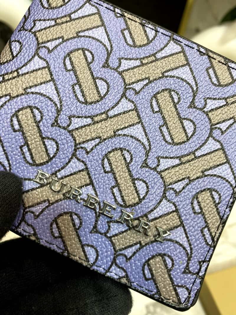BURBERR_Y WALLET V455