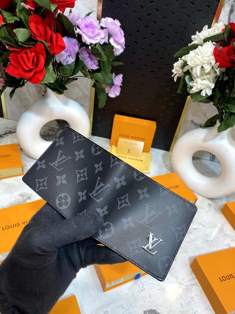 LOUI_S VUITTONN WALLET V452