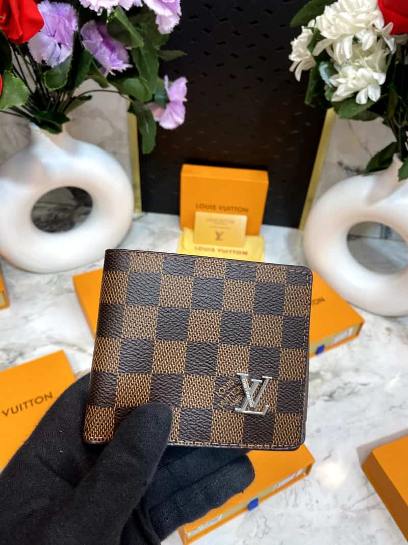 LOUI_S VUITTONN WALLET V450