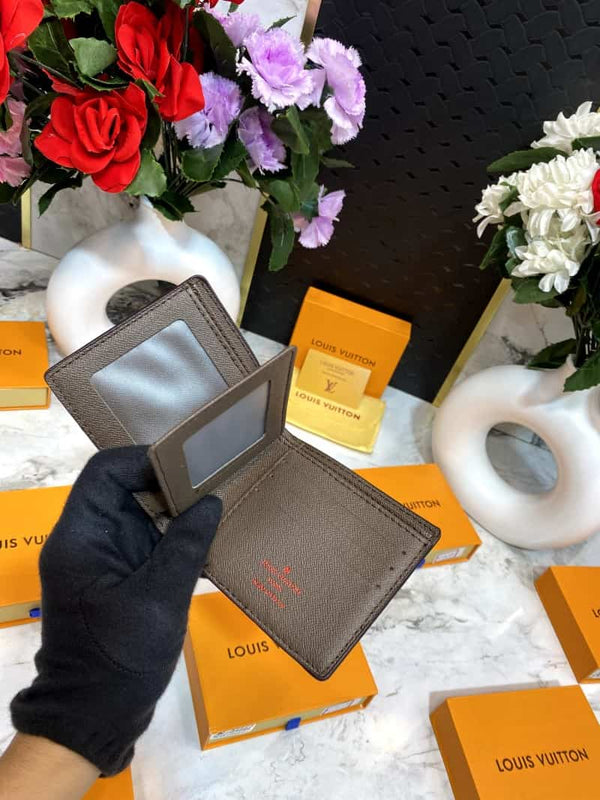 LOUI_S VUITTONN WALLET V450