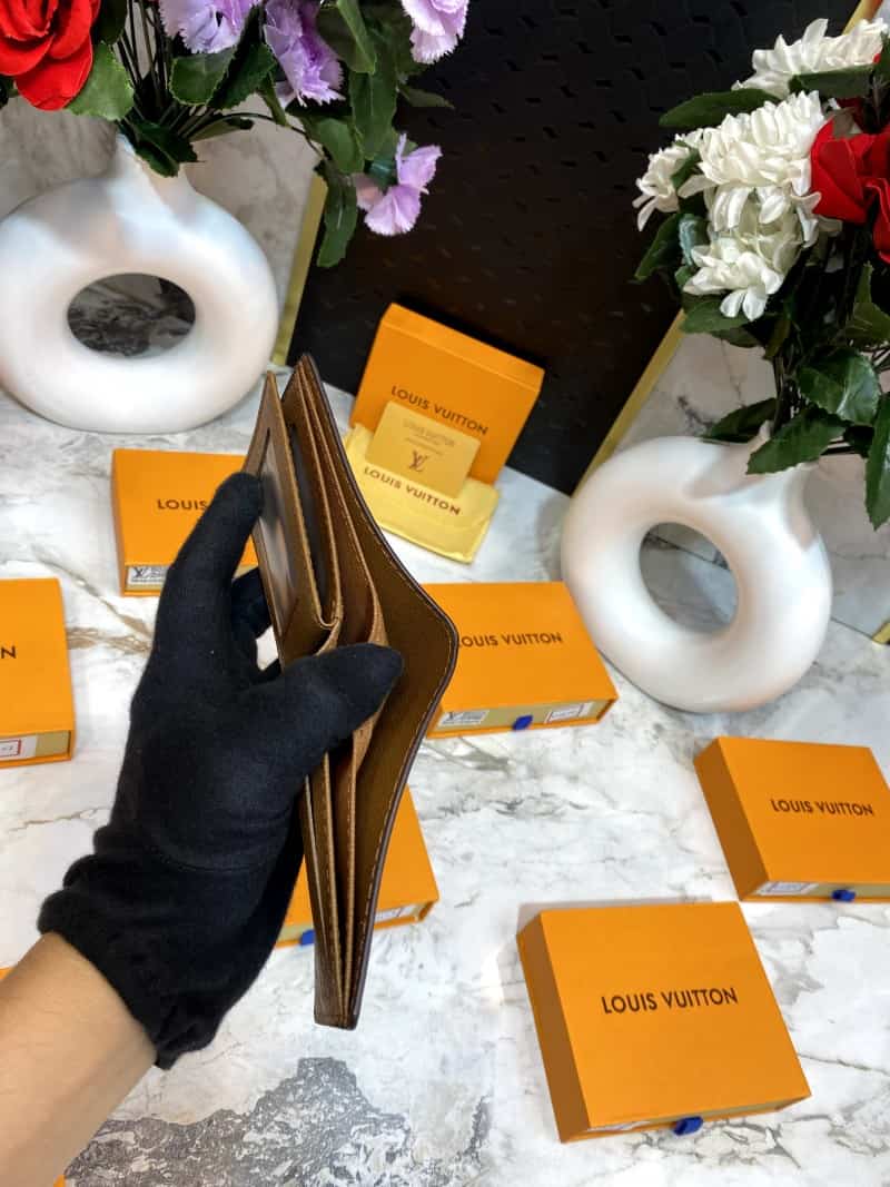 LOUI_S VUITTONN WALLET V451