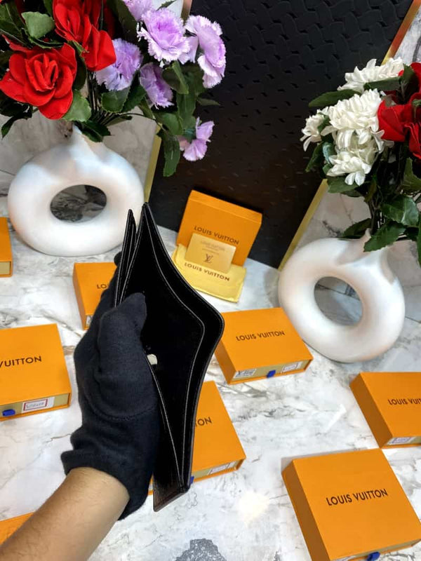 LOUI_S VUITTONN WALLET V452