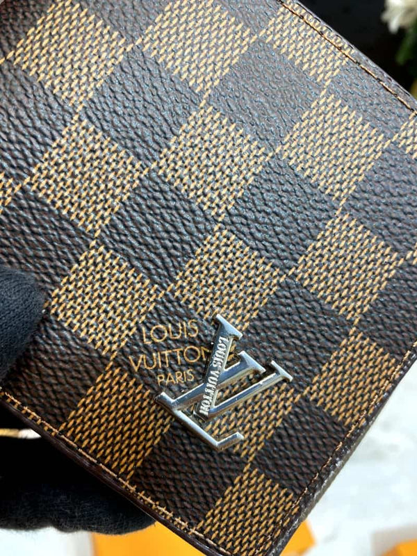 LOUI_S VUITTONN WALLET V450